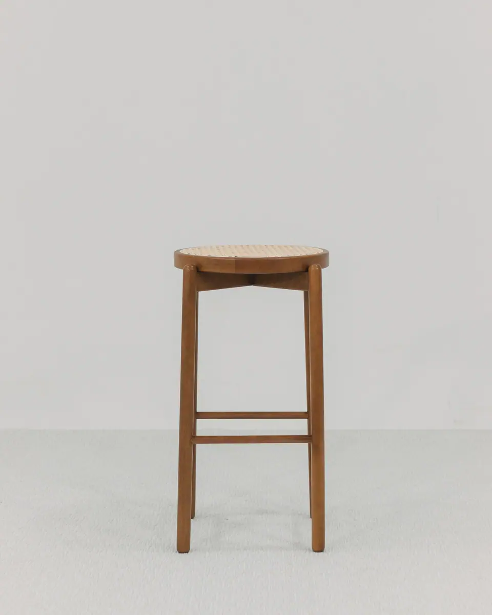 Kendi Bar Stool — LG-D03 · Teak